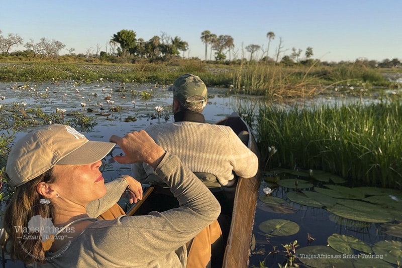 Navegando el Delta del Okavango en Mokoro