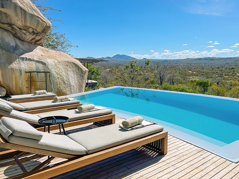 Piscina en hotel exclusivo en Tanzania