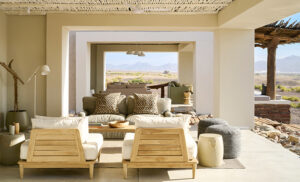 kahirongo Elephant Lodge integrado en el paisaje del Damaraland, Namibia