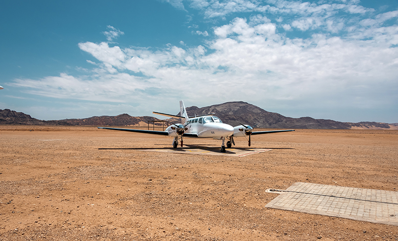 safari-fly-in-serra-cafema-namibia.jpg
