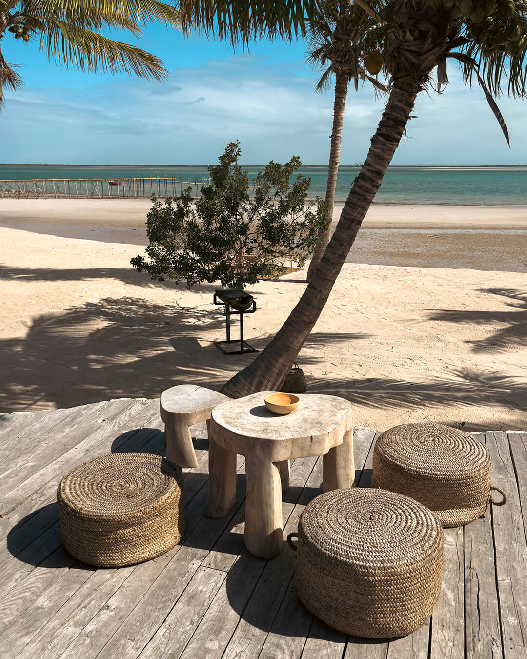 Terraza frente al océano Índico en Mozambique para descansar después de un safari en África